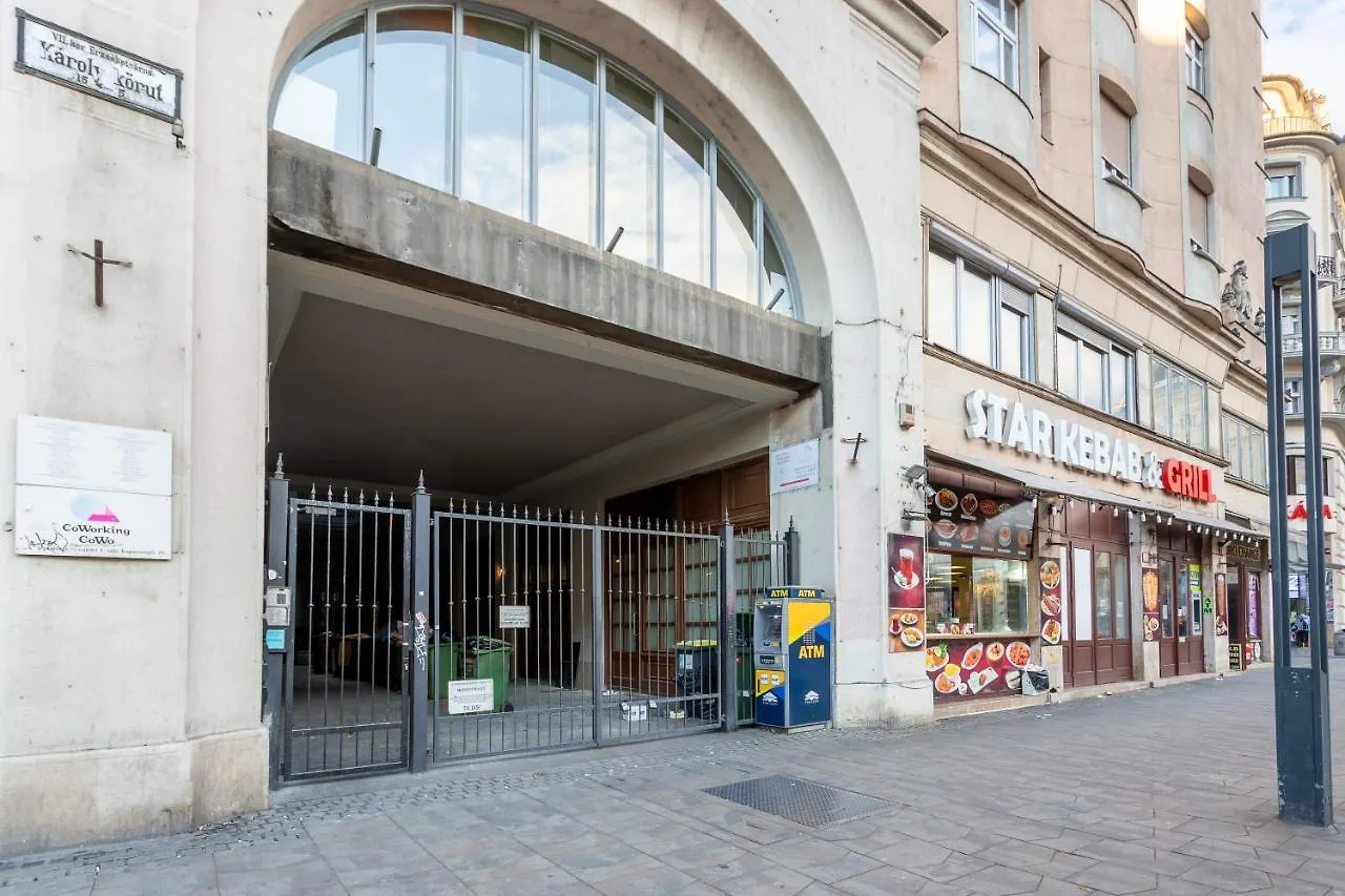 Central Avenue Apartment Budapest